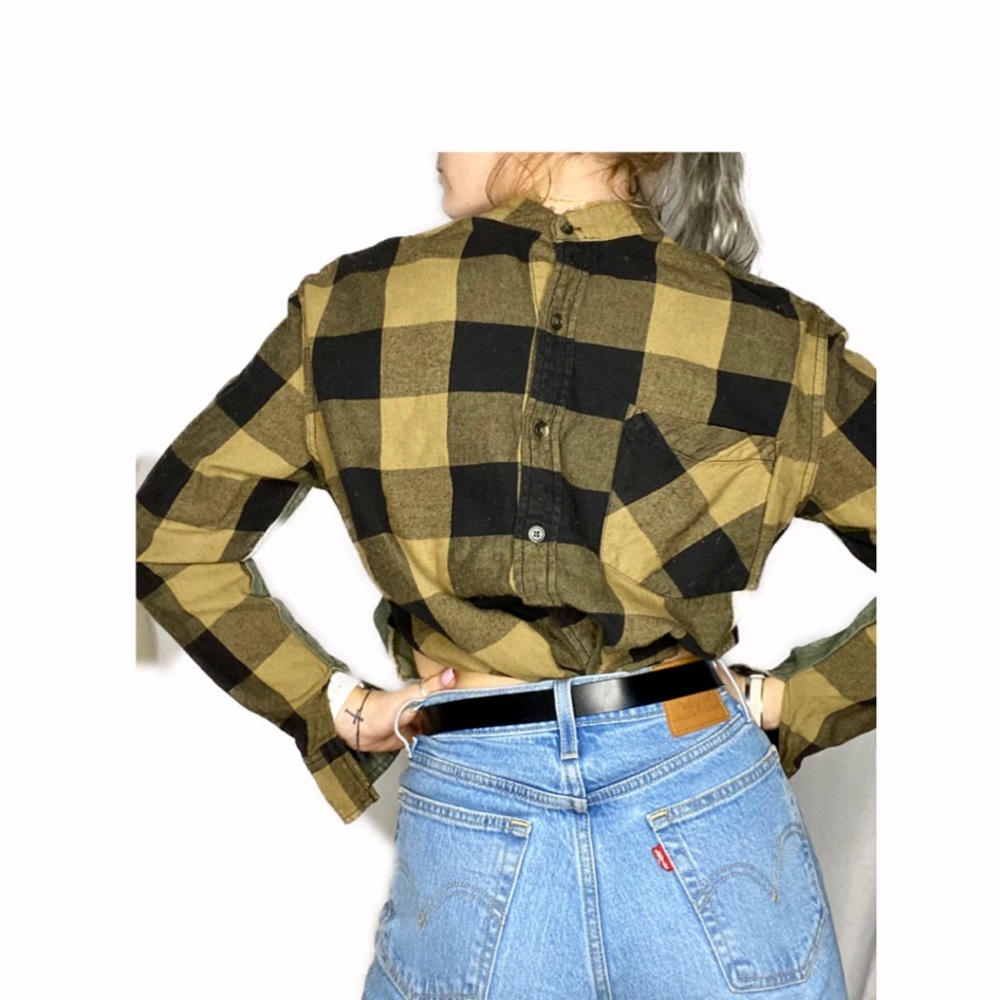 Reversible army green button down - Picture 3 of 5